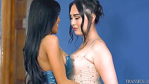 Big natural tits and an ass are going to get banged