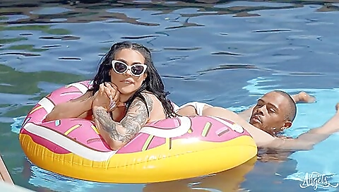 Horny titty and ass fucker in a hot brunette story