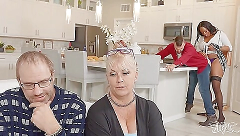 Ebony teen has big ass and a huge ass and gets fucked