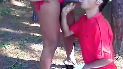 Ebony hottie with a deep throat has her cunt and mouth fucked