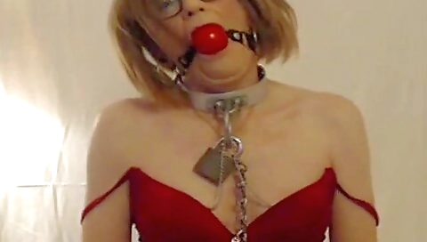 British slave in her stockings and dress gets banged