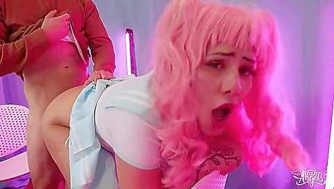 Redheaded stud fucks his girlfriend and puts her in a hole